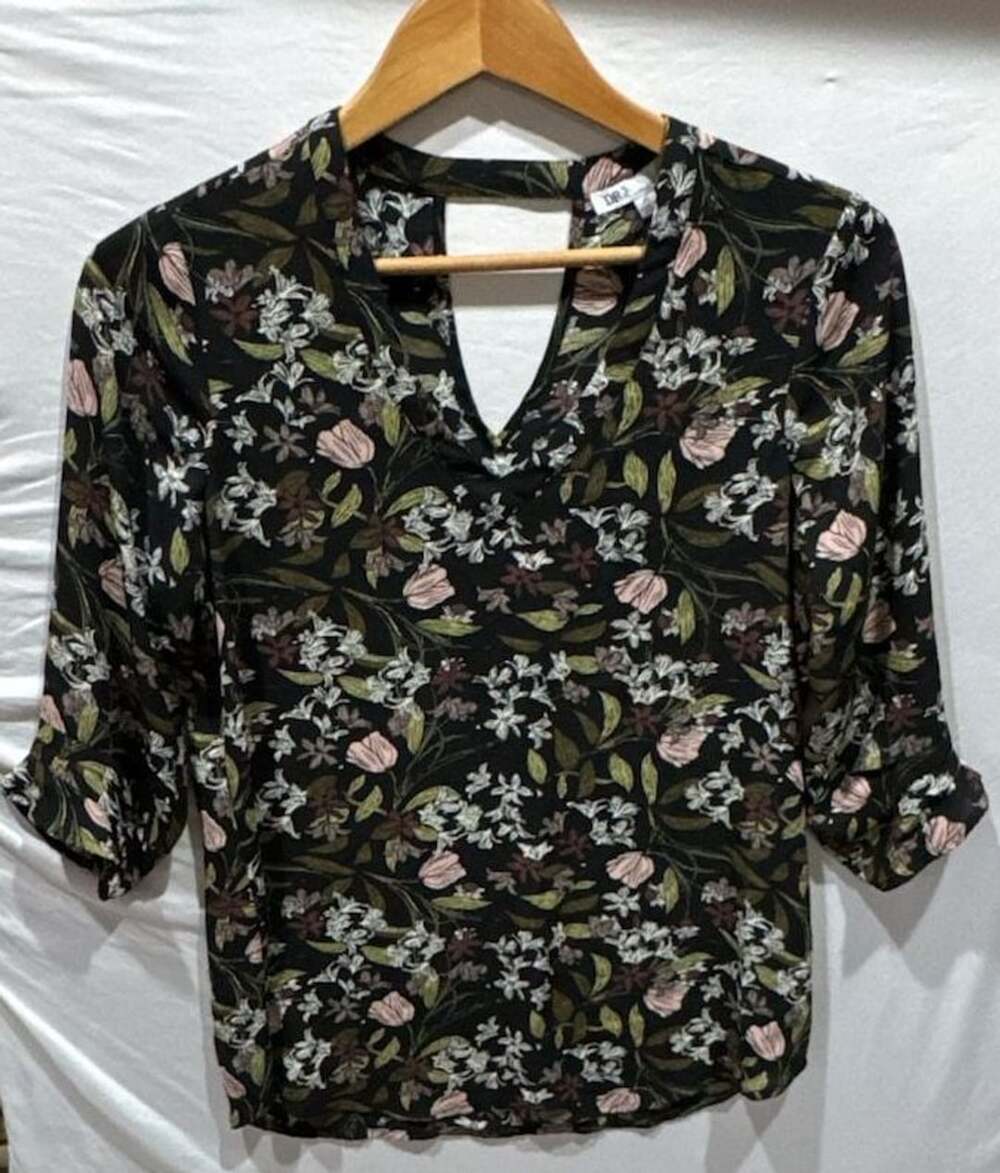 Dr2 Floral Blouse Size Xs Black Pink Cutout Neck